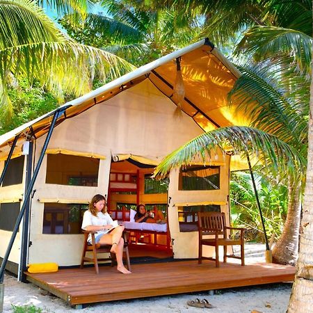 Barefoot Manta Island Resort Drawaqa Island Exterior photo
